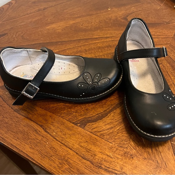 Girls Mary Jane style shoes - Picture 2 of 4